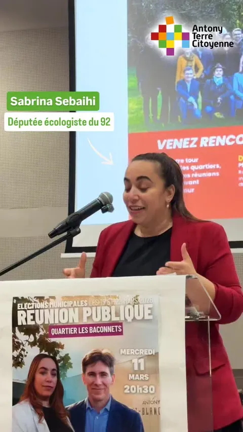 Image de la vidéo de soutien de Sabrina Sebaihi, avec un bouton de lecture ; la vidéo s’ouvre sur Facebook.